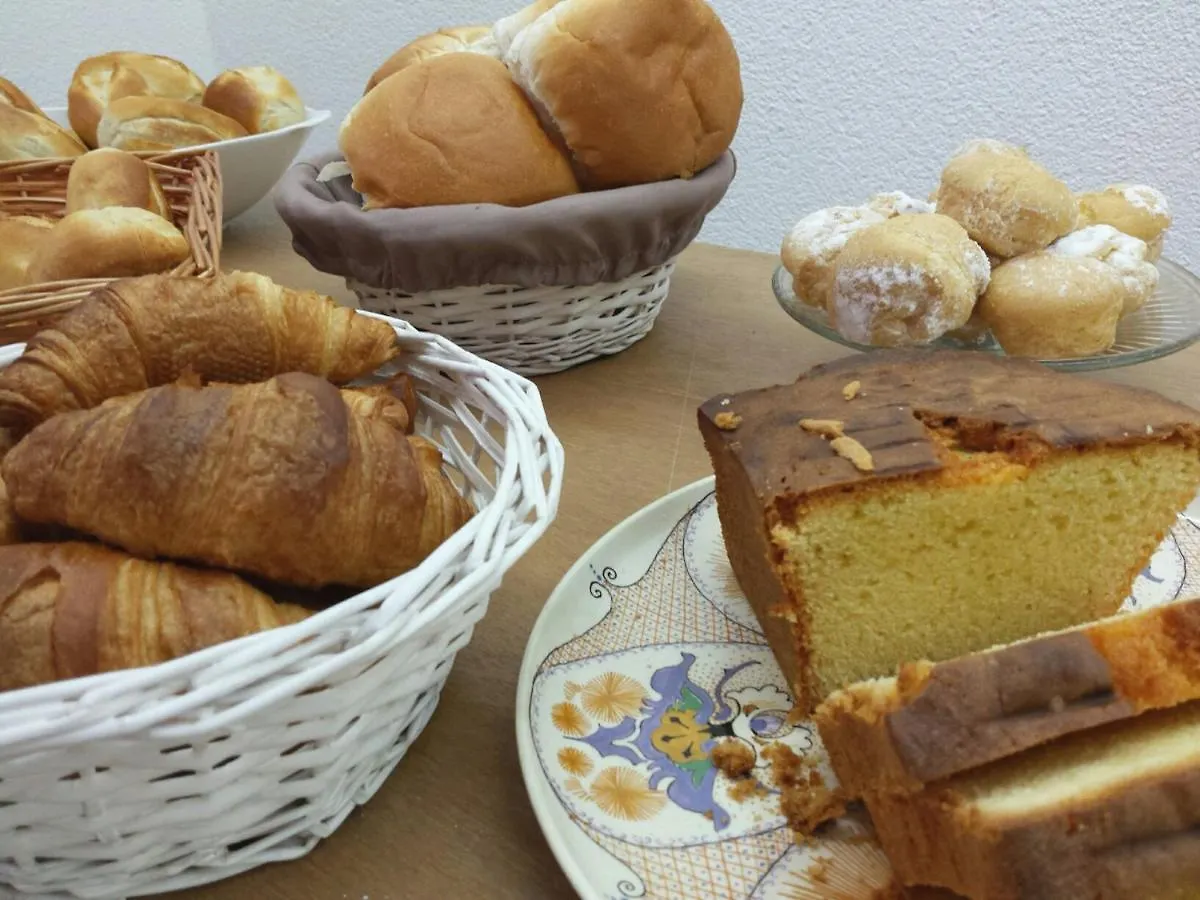 B&B De Kunstpraktijk Veldhoven Bed & Breakfast